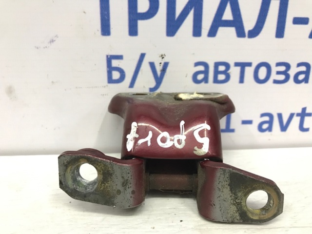 Петля заднтої двері, лівої MB546471 MITSUBISHI