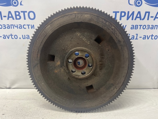 Маховик зчеплення MD374117 MITSUBISHI