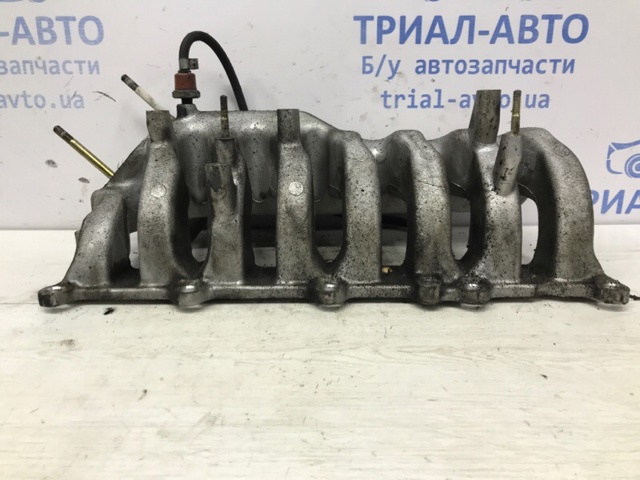 Колектор впускний ME204212 MITSUBISHI