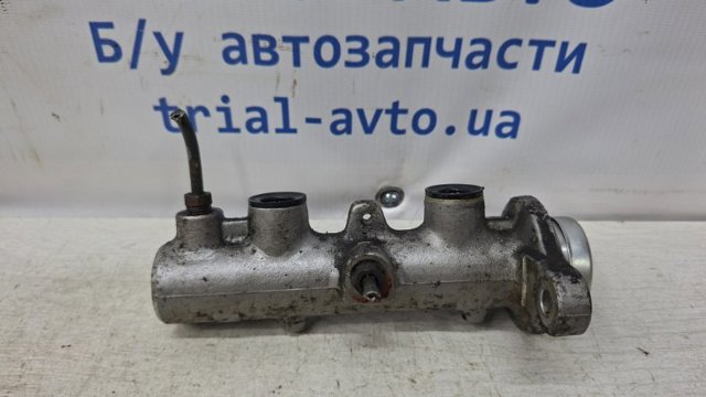 Циліндр головний гальма (Гідротормоз) MN102882 MITSUBISHI