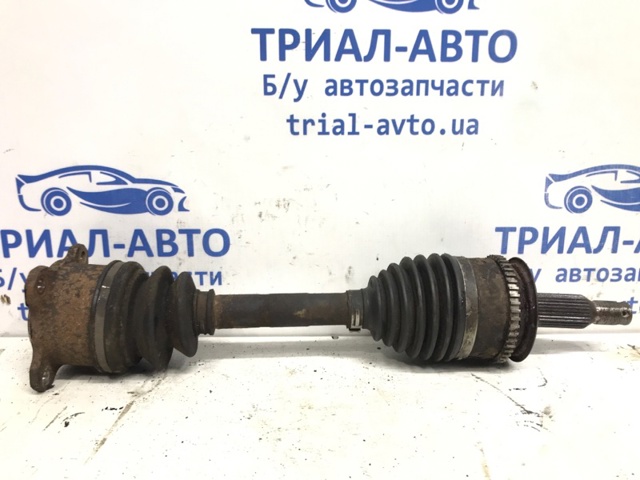 Привід правий MN110546 MITSUBISHI
