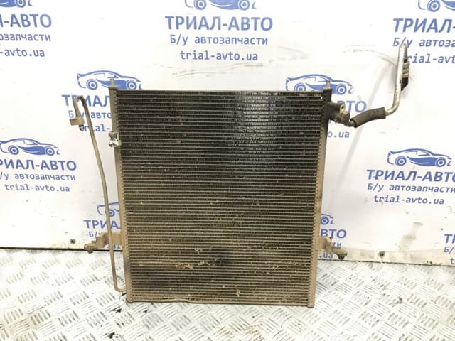 Конденсатор системи охолодження системи MN123606 MITSUBISHI