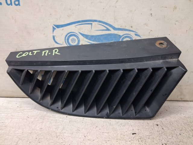Решітка радіатора права MN127774XA MITSUBISHI