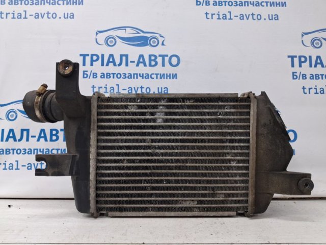 Система охолодження наддувочного повітря Mitsubishi L 200 4