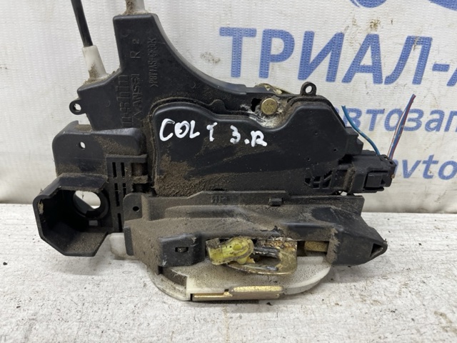 Замок задньої дверї, правої MN145942 MITSUBISHI