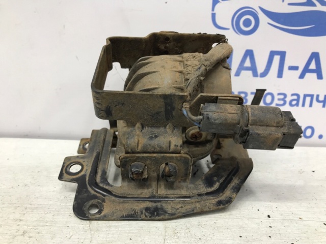 Туманка ліва MN154901 MITSUBISHI