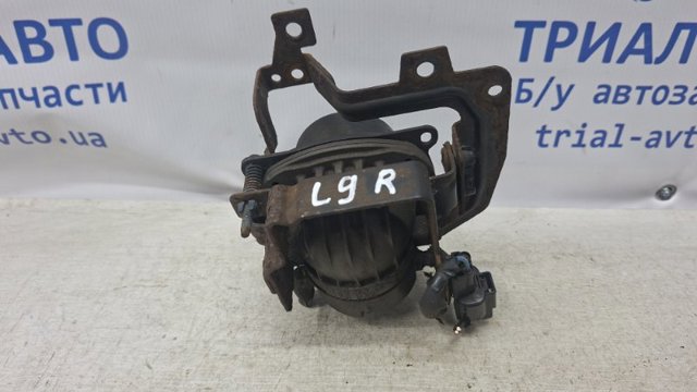Фара протитуманна, права MN154902 MITSUBISHI