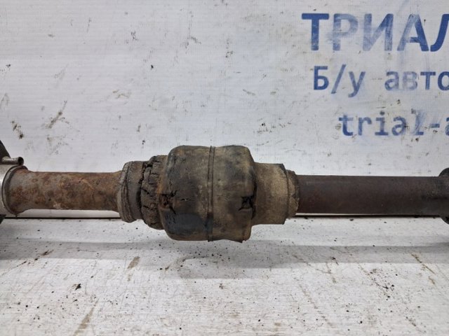 Привід правий MN180244 MITSUBISHI