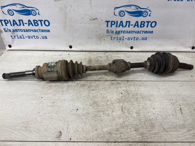 Піввісь передня, права MN180244 MITSUBISHI