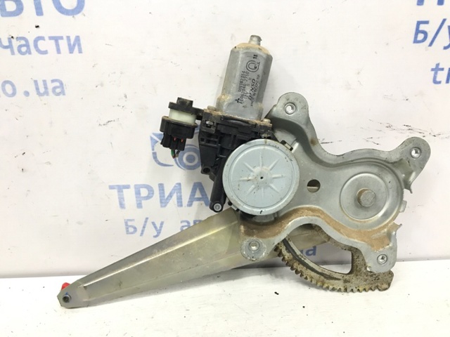 Склопідйомник задніх лівих дверей MN182403 MITSUBISHI