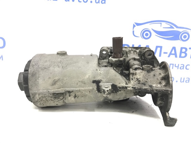 Корпус масляного фільтра MN980122 MITSUBISHI