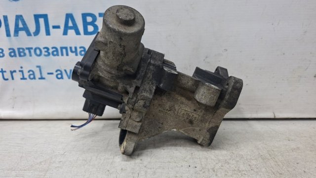 Клапан EGR рециркуляції газів MN982239 MITSUBISHI