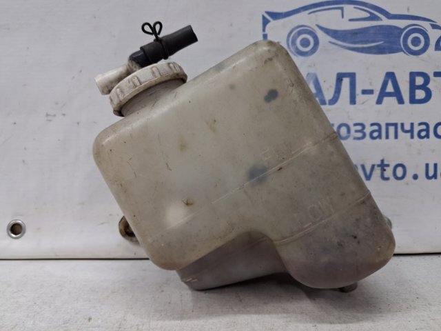 Водяний бачок системи охолодження MR127441 MITSUBISHI
