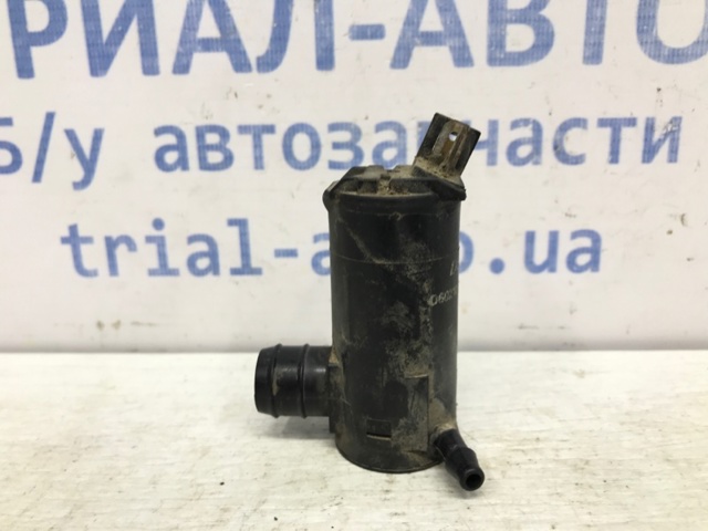 Помпа омивача Міцубісі Аутлендер I