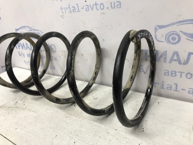 Пружина підвіски задня MR210763 MITSUBISHI