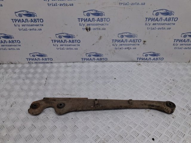Важіль/тяга задньої підвіски подовжній нижній, правий MR234271 MITSUBISHI