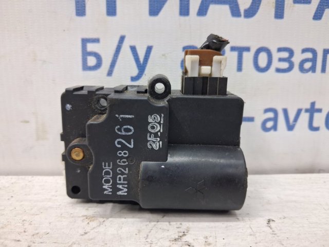 Привід системи автоматичного управління обігрівачем MR268261 MITSUBISHI