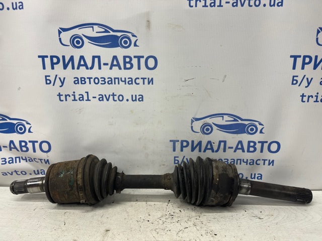 Піввісь передня ліва MR276869 MITSUBISHI