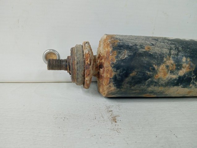 Стойка амортизатора передняя MR316549 MITSUBISHI