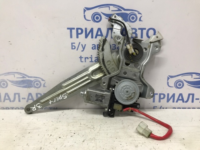Склопідйомник задніх правих дверей MR335006 MITSUBISHI