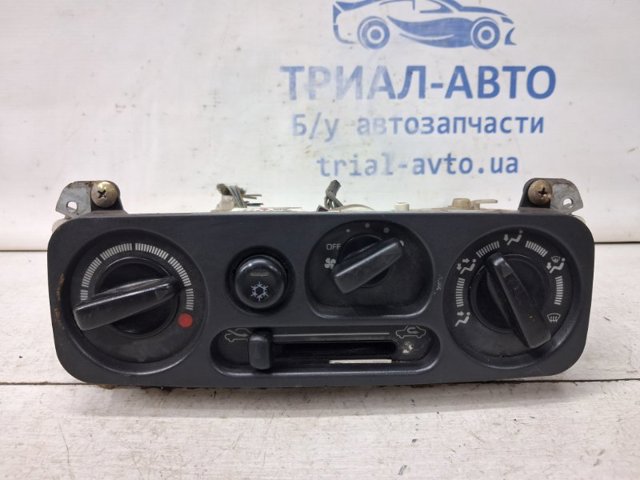 Блок управління пічкою MR398626 MITSUBISHI