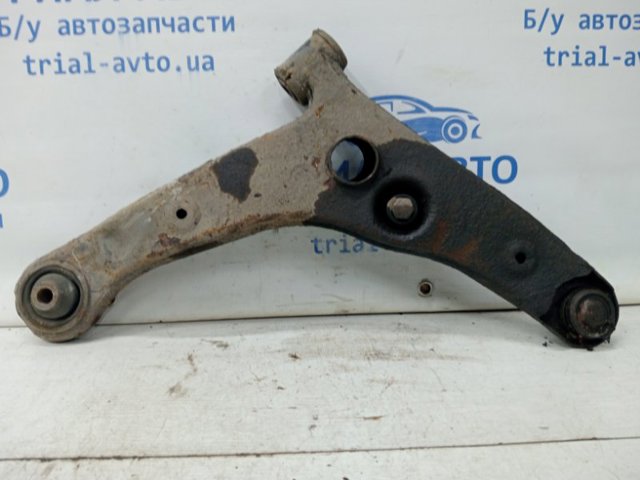 Важіль передній лівий MR403419 MITSUBISHI