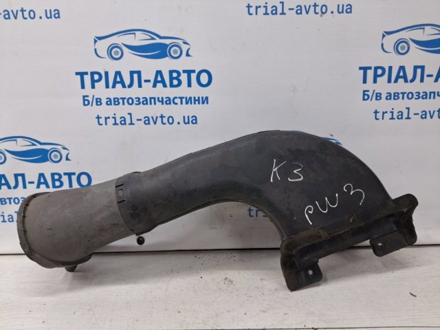 Повітроприймач Mitsubishi Pajero 3