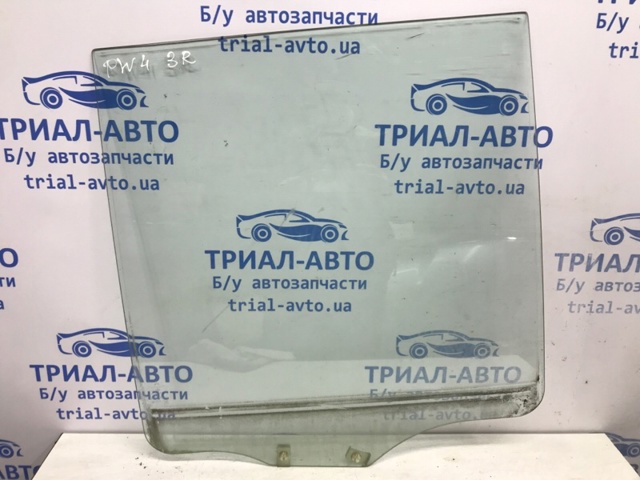 Скло задньої двері правої MR436984 MITSUBISHI