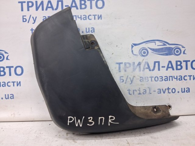 Бризковики передній, правий MR437596 MITSUBISHI