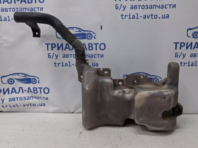 Водяний бачок омивача скла MR495770 MITSUBISHI