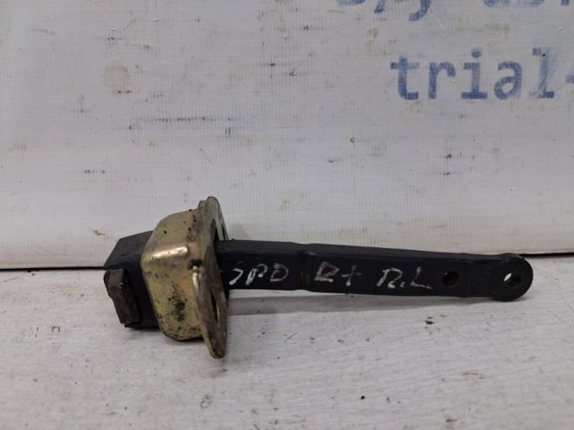 Обмежувач відкриття дверей, передній MR503535 MITSUBISHI