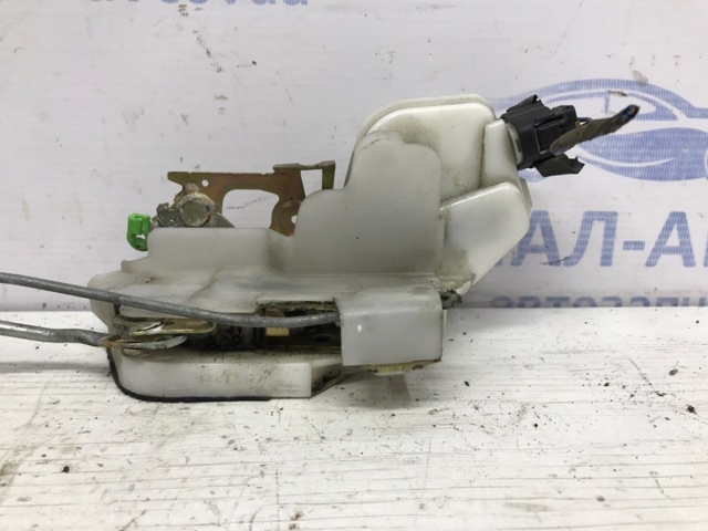 Замок передніх пасажирських дверей MR512236 MITSUBISHI