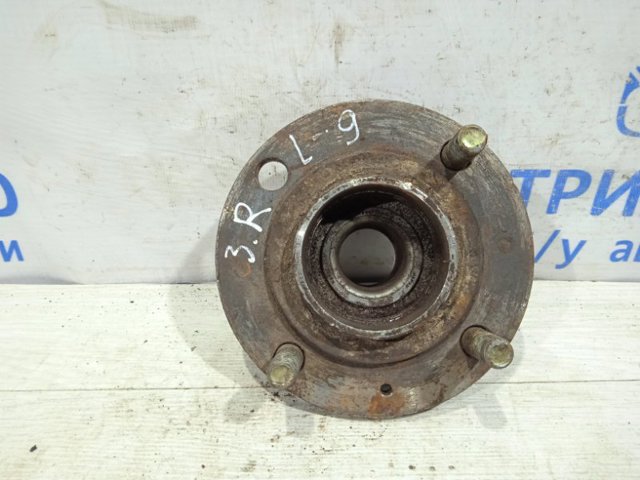 Маточини задніх коліс MR527452 MITSUBISHI