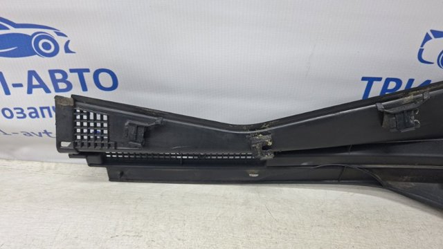 Решітка повітрозабірника салону MR533286 MITSUBISHI