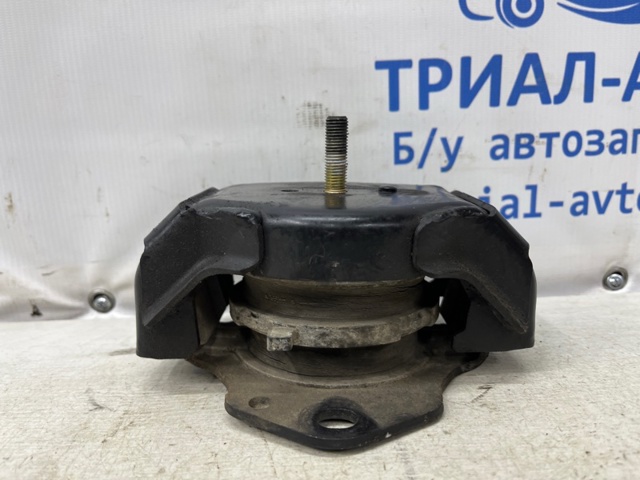 Подушка (опора) двигуна, ліва/права MR554231 MITSUBISHI