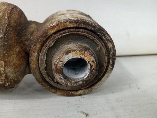 Стійка передня MR554292 MITSUBISHI