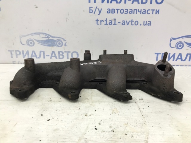 Колектор випускний MR571363 MITSUBISHI