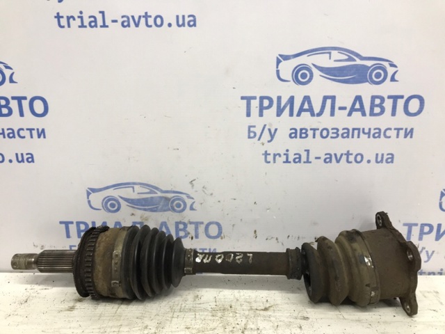 Привід передній правий MR580692 MITSUBISHI