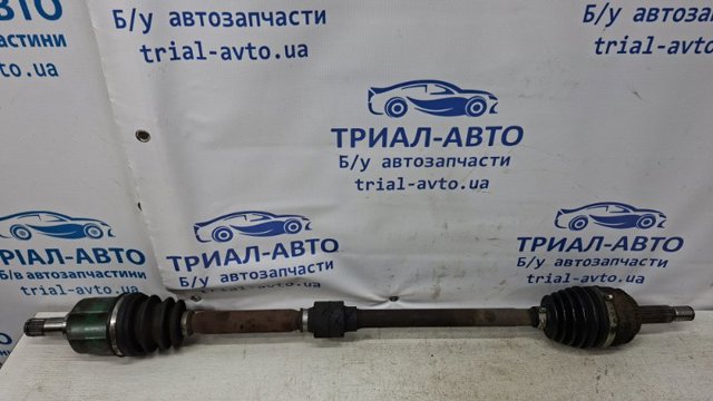 Піввісь передня, права MR953746 MITSUBISHI