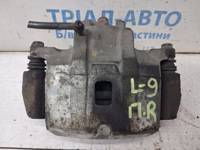 Супорт гальмівний, передній, правий MR955064 MITSUBISHI