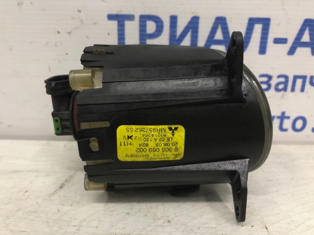 Фара протитуманна, права MR957362 MITSUBISHI