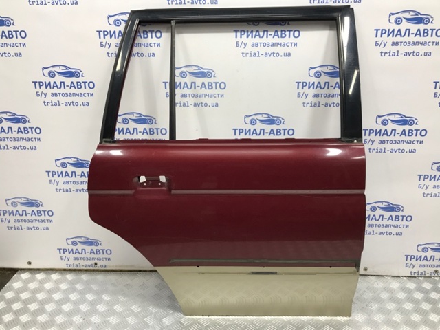 Двері пасажирські задні праві MR981912 MITSUBISHI