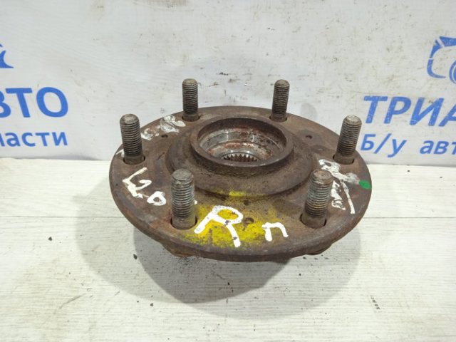 Маточина переднього колеса MR992374 MITSUBISHI