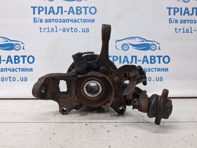 Цапфа - поворотний кулак передній, правий MR992378 MITSUBISHI