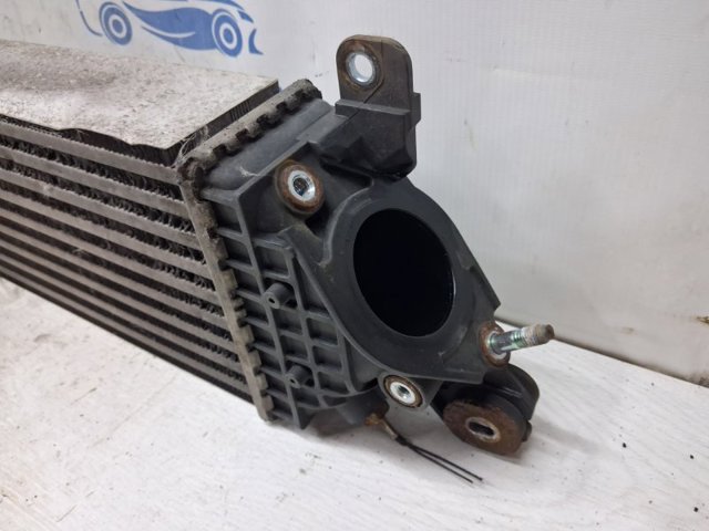 Охолоджувач наддувочного повітря SH0113565C MAZDA