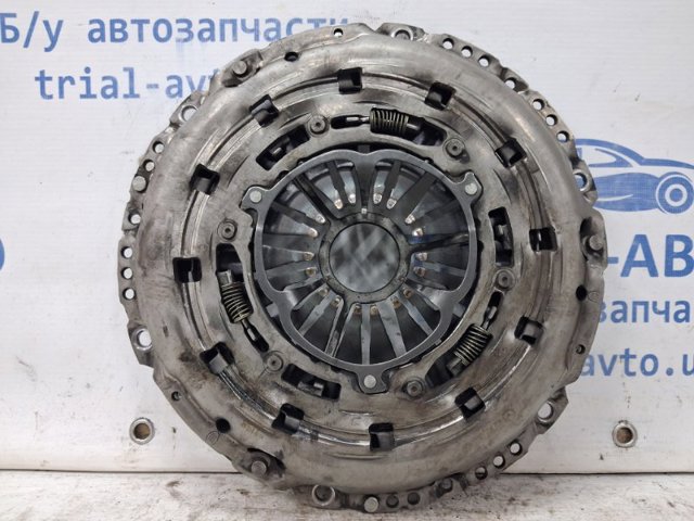 Корзина зчеплення SH0116410 MAZDA