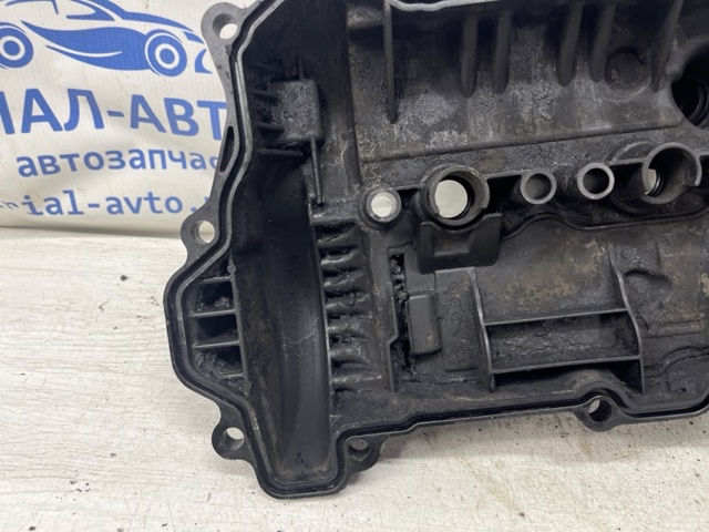 Кришка клапанів SH0210220D MAZDA