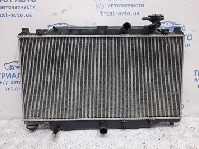 Радіатор двигуна SH1215200 MAZDA