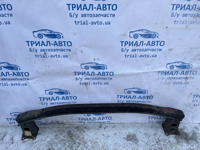 Кронштейн передньої балки TD1134880A MAZDA