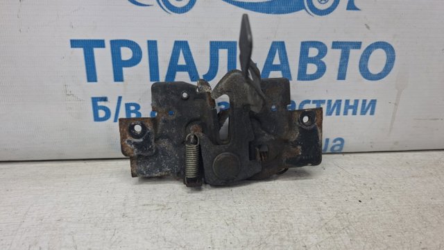 Запор капота (замок і привід замка капота) TD1156620A MAZDA
